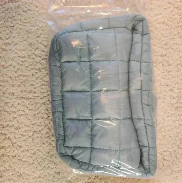 NWT  Small Quilted Blue Purse/handbag - Picture 7 of 8